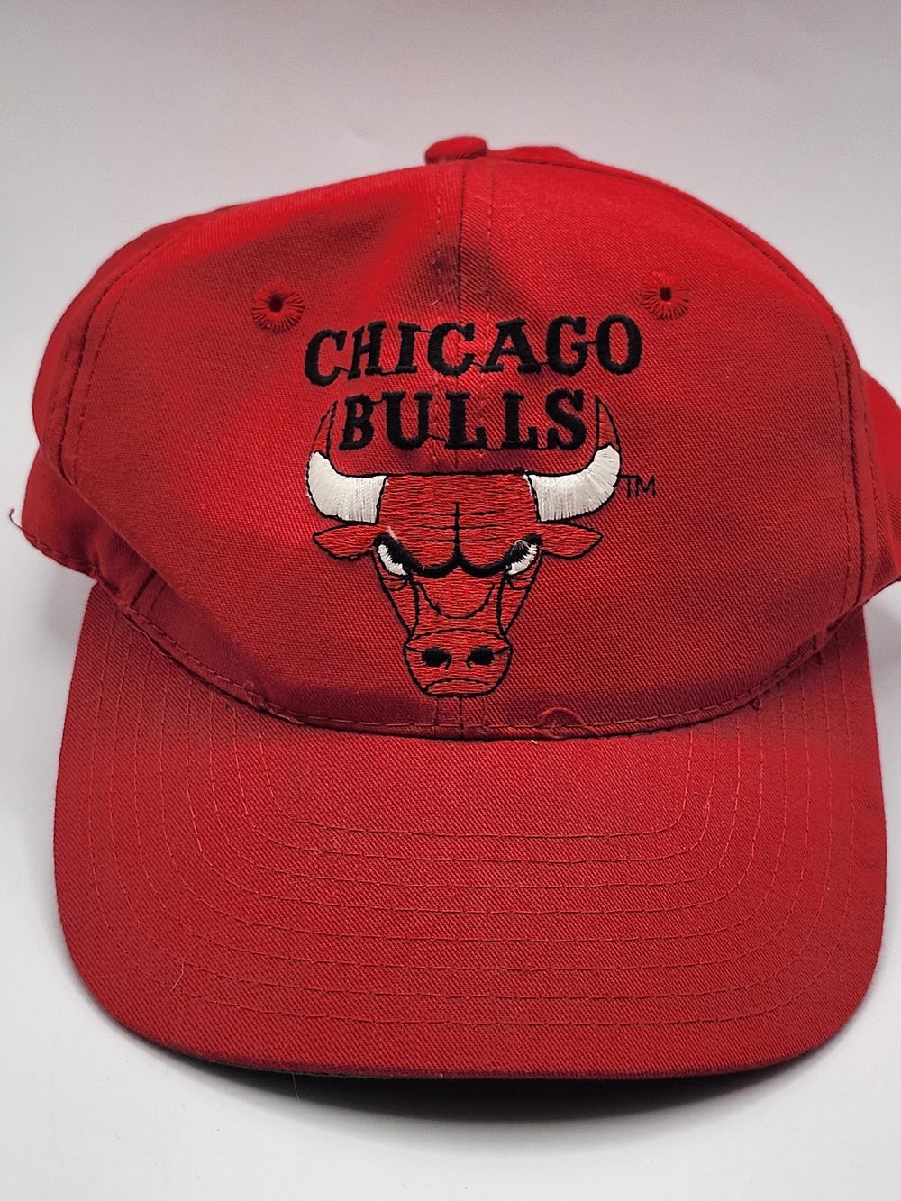 Vintage Twins Enterprises Chicago Bulls SnapBack Hat Red Basketball Taiwan NBA